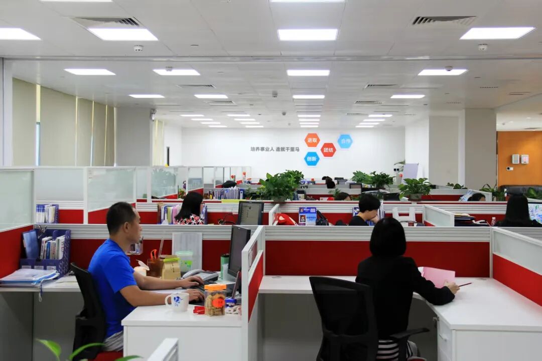 1764555103875019.jpg 05a5b768c29d2539f3a75bfffd6ca0b0.jpg